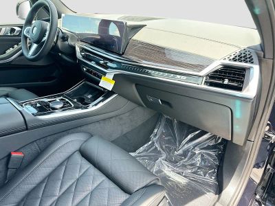 2026 BMW X5 — photo 24 view