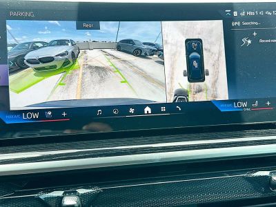 2026 BMW X5 — photo 11 view