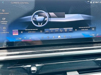 2026 BMW X5 — photo 13 view