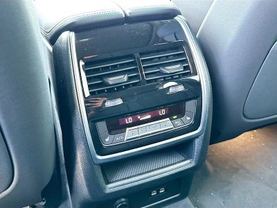 2026 BMW X5 — photo 20 view
