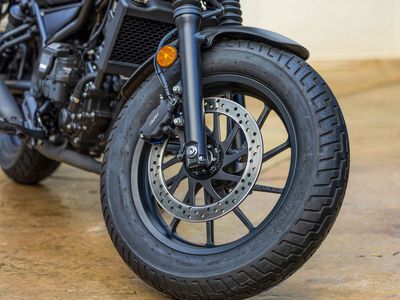 2026 Honda Rebel 300 E-Clutch - Photo 11