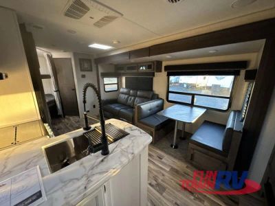 2021 Venture RV SportTrek - Photo 24