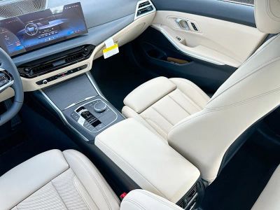 2026 BMW 3 Series — photo 18 view