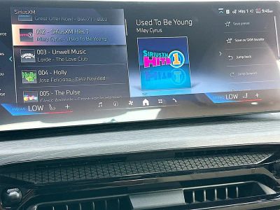 2026 BMW 3 Series — photo 12 view