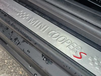 2024 MINI Convertible — photo 14 view