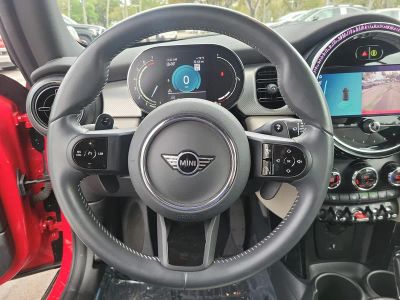 2024 MINI Convertible — photo 20 view