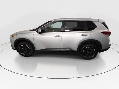 2025 Nissan Rogue - Photo 4