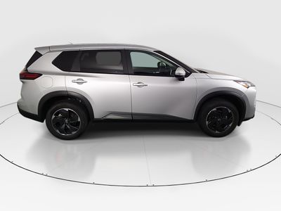 2025 Nissan Rogue - Photo 8