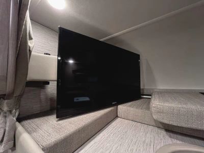 2021 Thor Motor Coach CHATEAU — engine compartment view