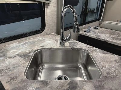 2021 Thor Motor Coach CHATEAU — photo 14 view