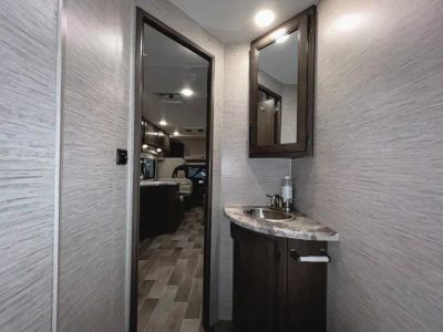 2021 Thor Motor Coach CHATEAU — photo 23 view