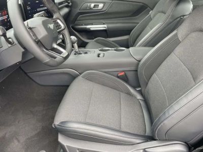 2026 Ford Mustang - Photo 17