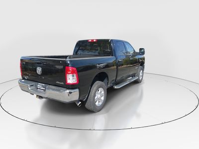 2024 Ram 2500 — photo 7 view