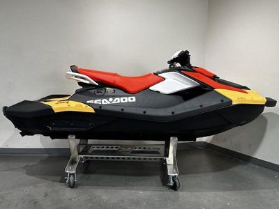 2025 Sea-Doo Spark for 3 Rotax 900 ACE - 90 CONV with IBR - Photo 6