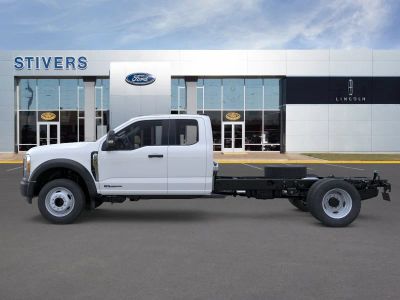 2026 Ford Chassis Cab - Photo 4
