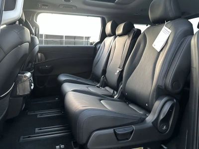 2026 Kia Carnival Hybrid — photo 25 view