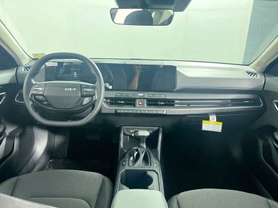 2026 Kia K4 — photo 34 view