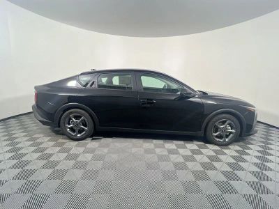 2026 Kia K4 — photo 9 view