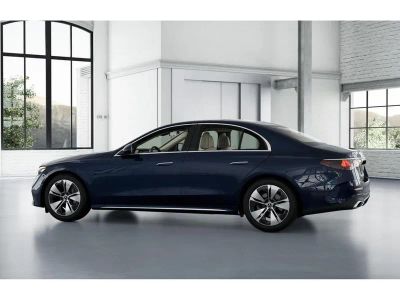 2026 Mercedes-Benz E-Class - Photo 32