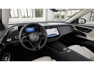 2026 Mercedes-Benz E-Class - Photo 3