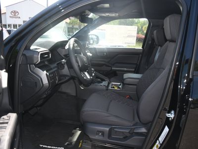 2026 Toyota Tacoma - Photo 3