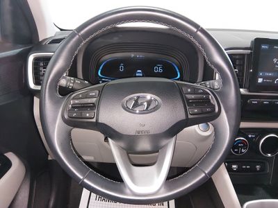 2025 Hyundai Venue - Photo 12