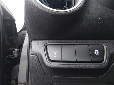 2024 Kia Forte - Photo 13
