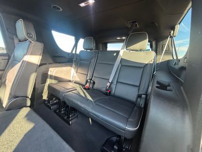 2024 Chevrolet Suburban — photo 11 view