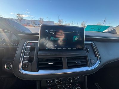 2024 Chevrolet Suburban — photo 9 view