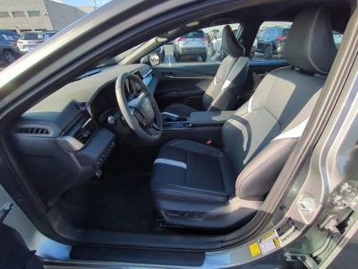 2025 Toyota Camry - Photo 8