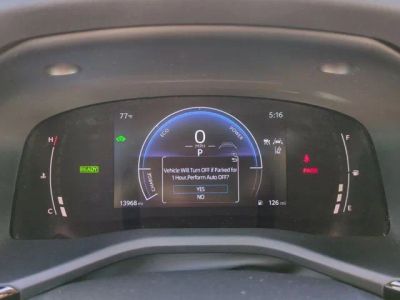 2025 Toyota Camry - Photo 10