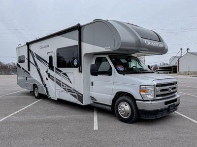 2026 Thor Motor Coach Quantum - Photo 1