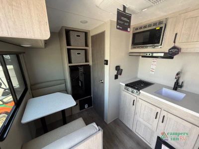 2026 Coachmen RV Catalina Summit Series 7 - Photo 9