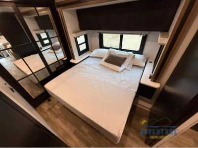 2024 Jayco Seneca XT - Photo 11