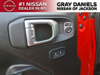 2024 Jeep Wrangler - Photo 12