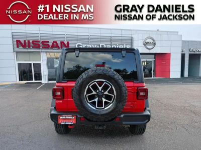 2024 Jeep Wrangler - Photo 6