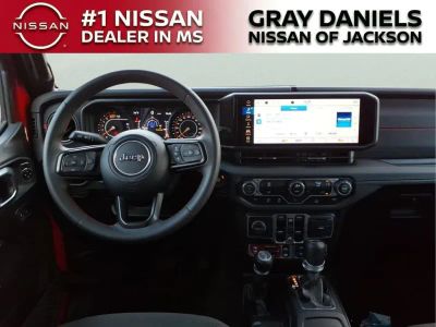 2024 Jeep Wrangler - Photo 10