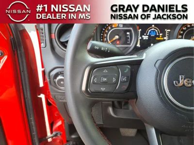 2024 Jeep Wrangler - Photo 14