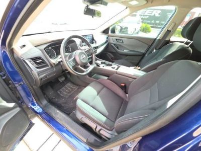2023 Nissan Rogue — photo 12 view