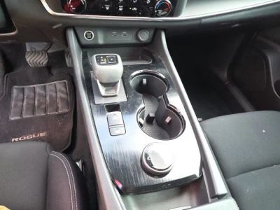 2023 Nissan Rogue — photo 18 view