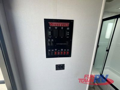 2024 Winnebago Industries Towables Voyage - Photo 35