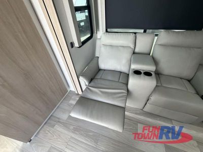 2024 Winnebago Industries Towables Voyage - Photo 31