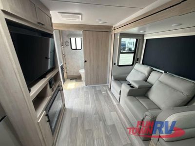 2024 Winnebago Industries Towables Voyage - Photo 29