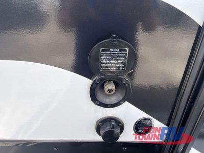 2024 Winnebago Industries Towables Voyage - Photo 8
