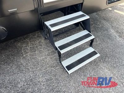 2024 Winnebago Industries Towables Voyage - Photo 12