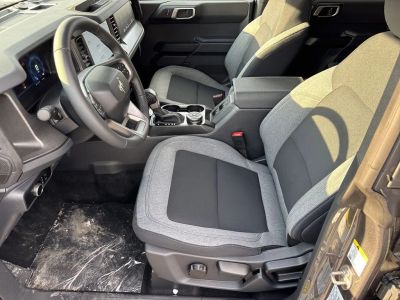 2026 Ford Bronco — photo 9 view