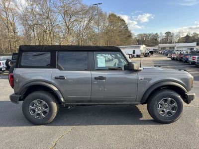 2026 Ford Bronco — photo 8 view