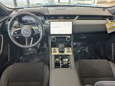 2026 Jaguar F-PACE — photo 13 view