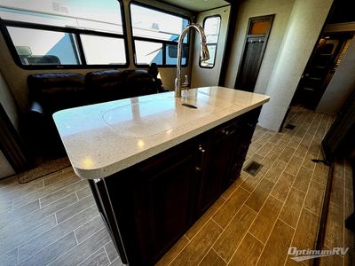 2020 Keystone Avalanche - Photo 9