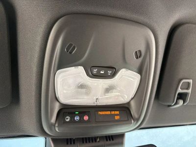 2025 Chevrolet Colorado — photo 13 view